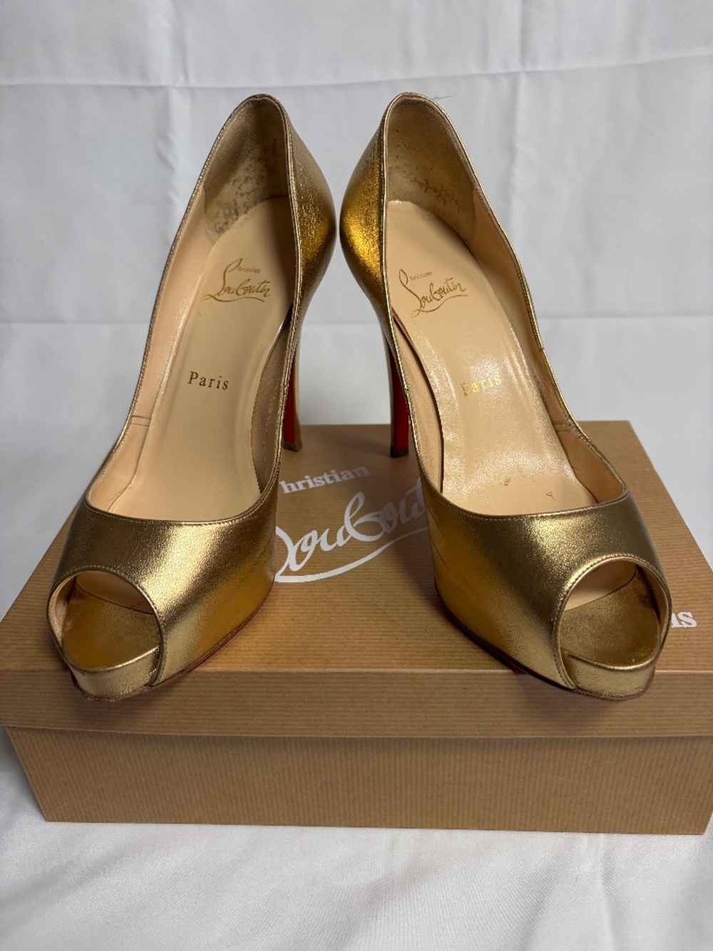 Christian Louboutin Very Prive 120 Gold